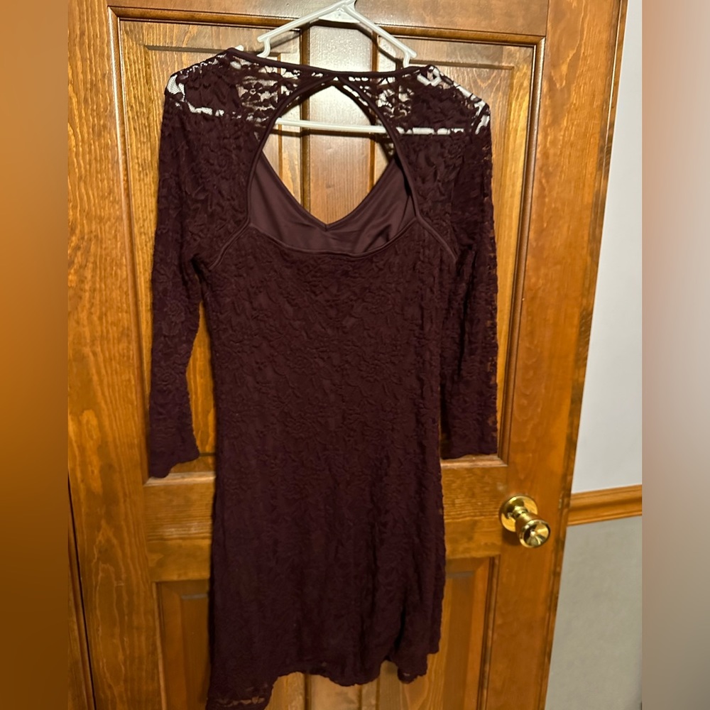 Maroon dress key hole back